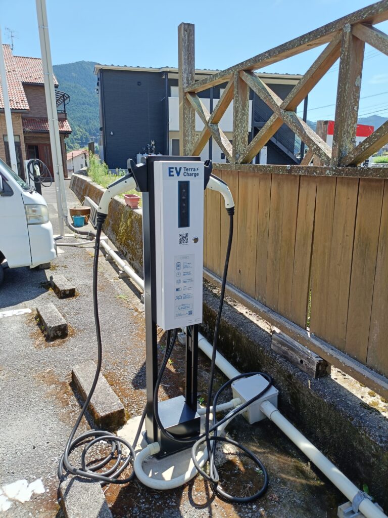 ガーデンタイムさん・普通充電器