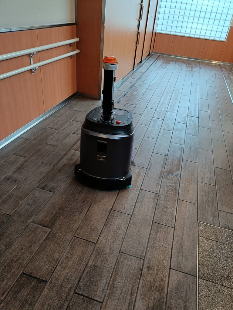 Gausiumの清掃ロボット写真